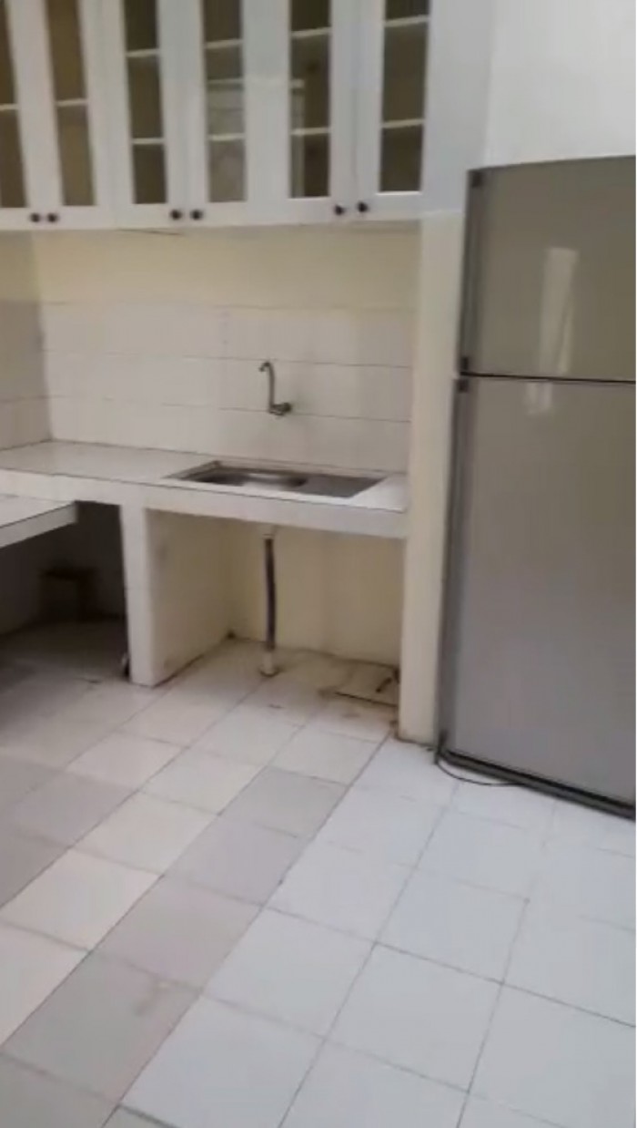 Rumah disewakan di cluster Hawai Deltamas Cikarang